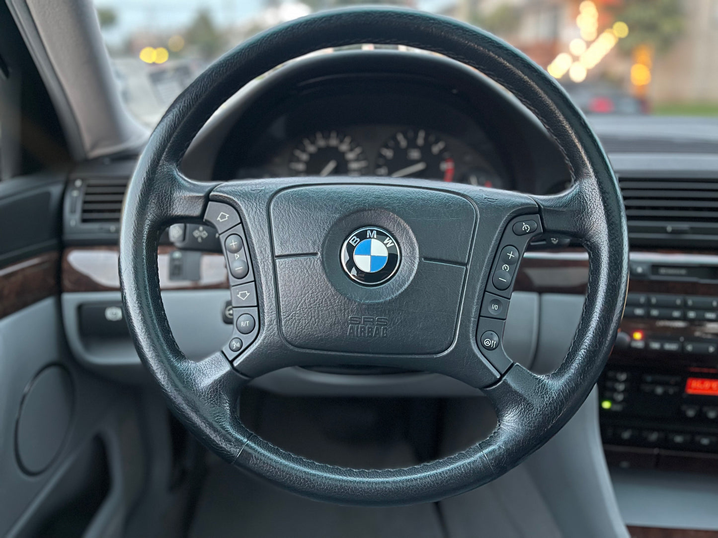 2001 BMW 740iL
