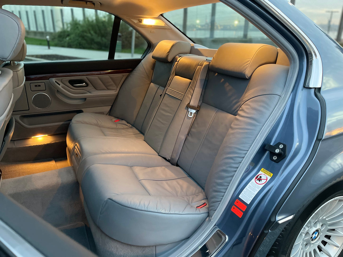 2001 BMW 740iL