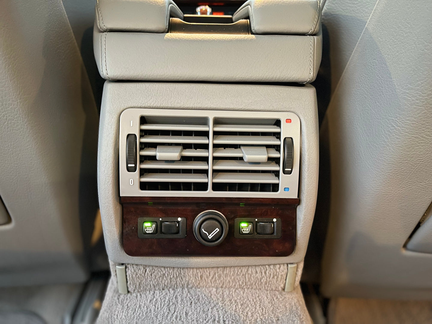 2001 BMW 740iL