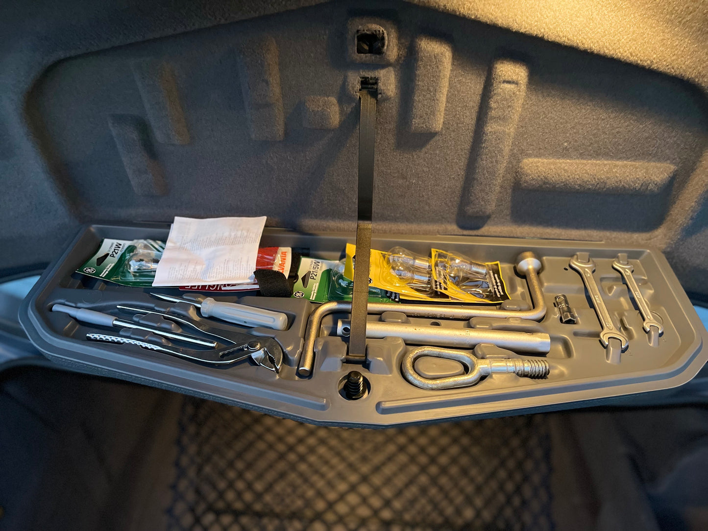 2001 BMW 740iL