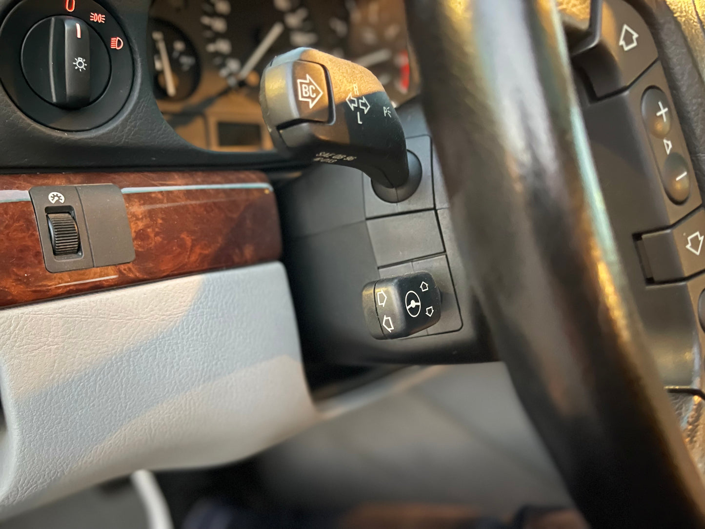 2001 BMW 740iL