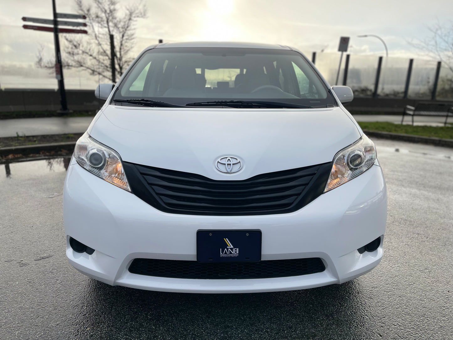 2014 Toyota Sienna L