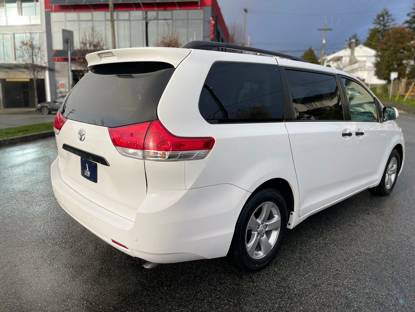 2014 Toyota Sienna L