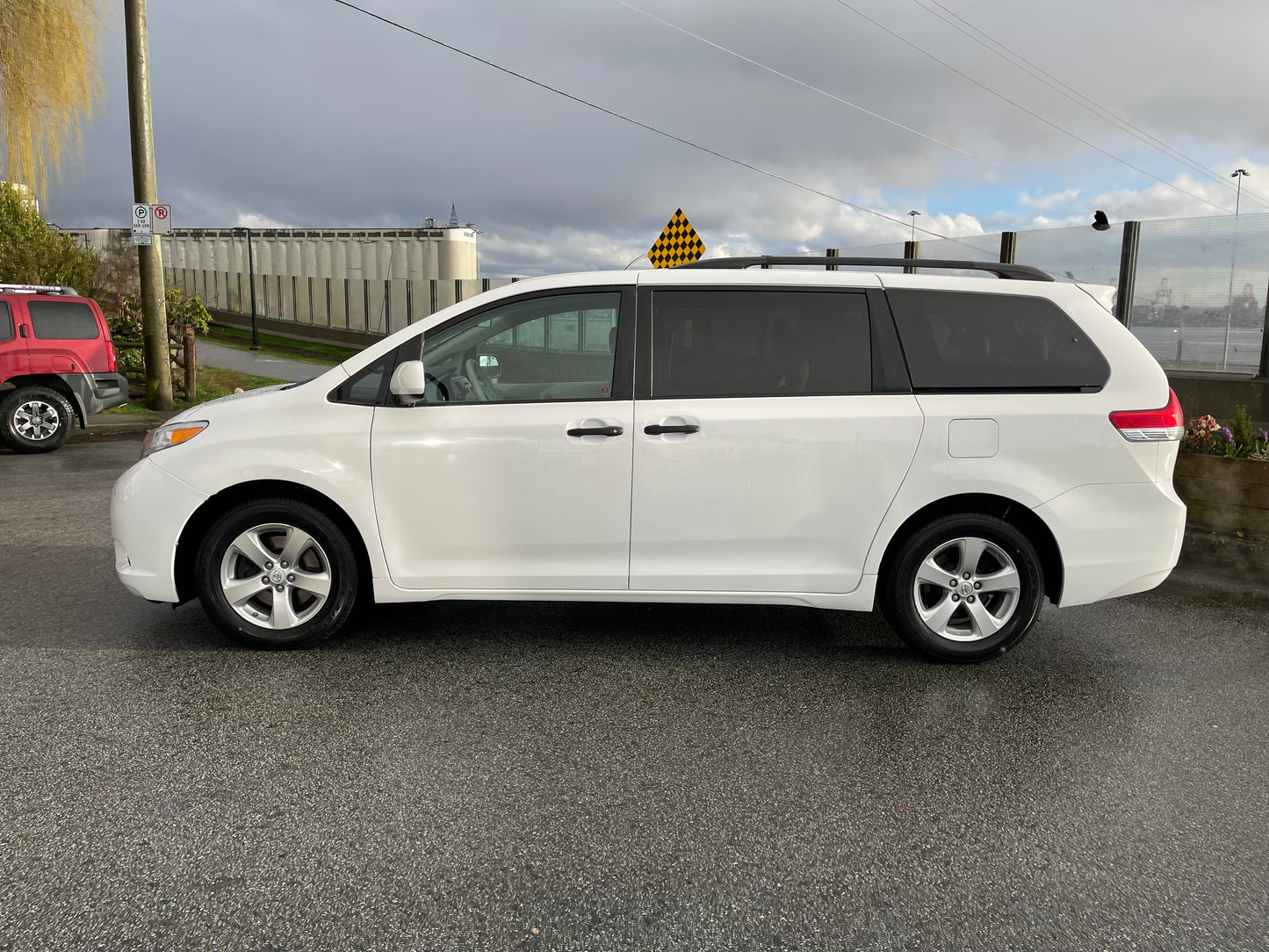2014 Toyota Sienna L