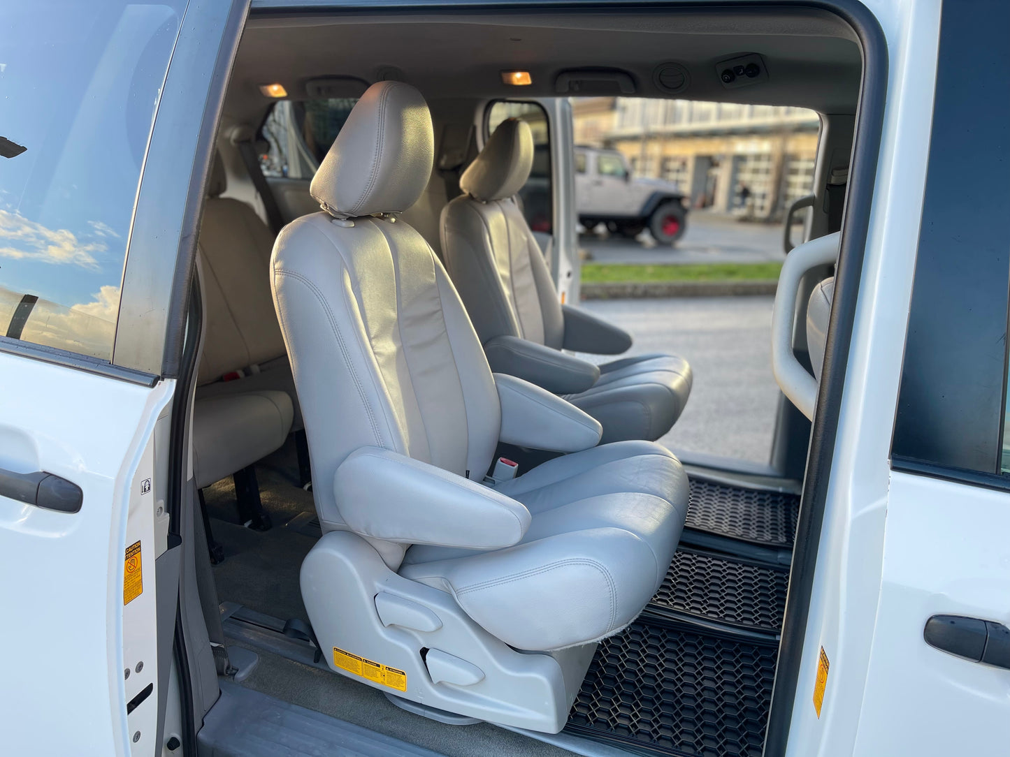 2014 Toyota Sienna L