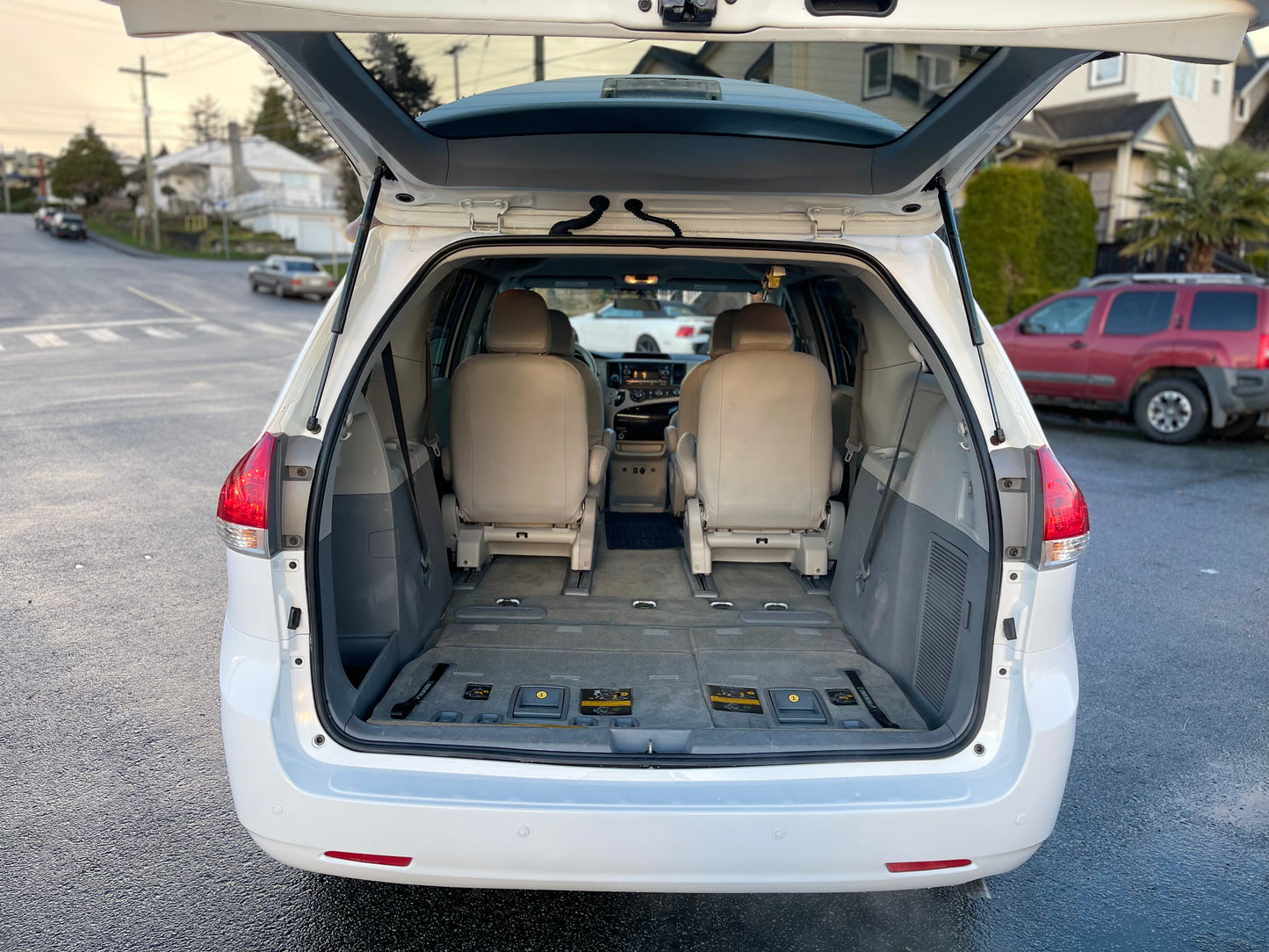 2014 Toyota Sienna L