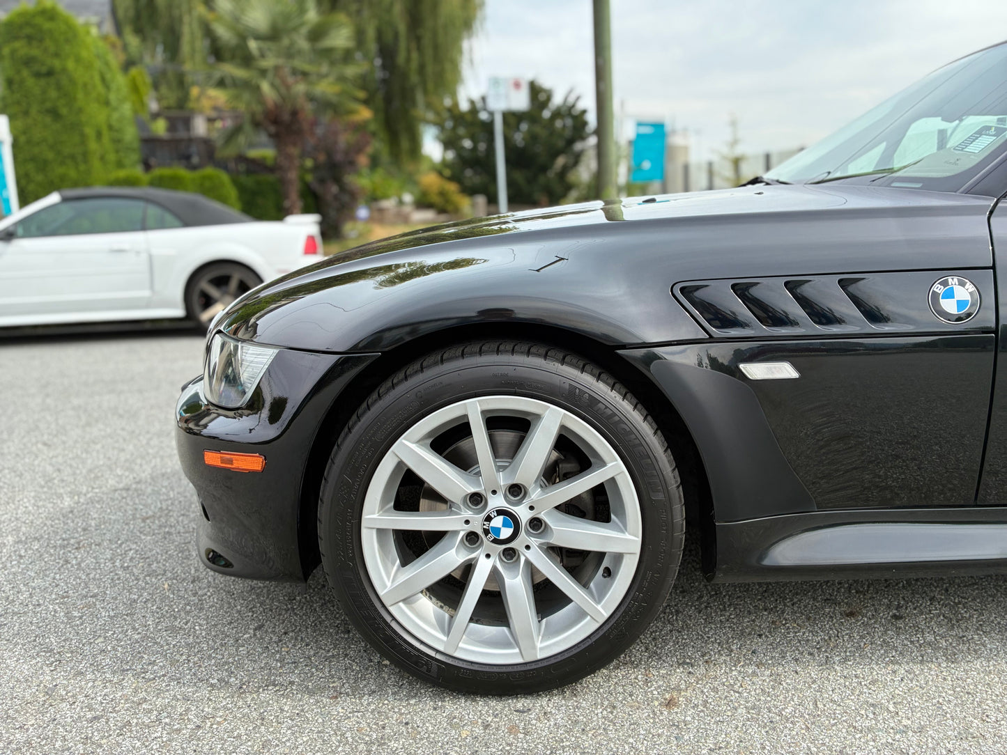 2002 BMW Z3 3.0i Convertible