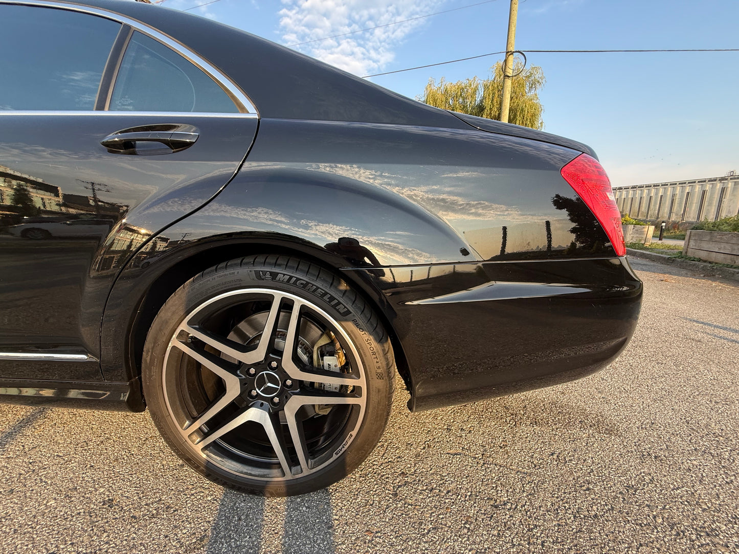 2012 Mercedes-Benz S63 AMG – Performance Package – Long Wheelbase