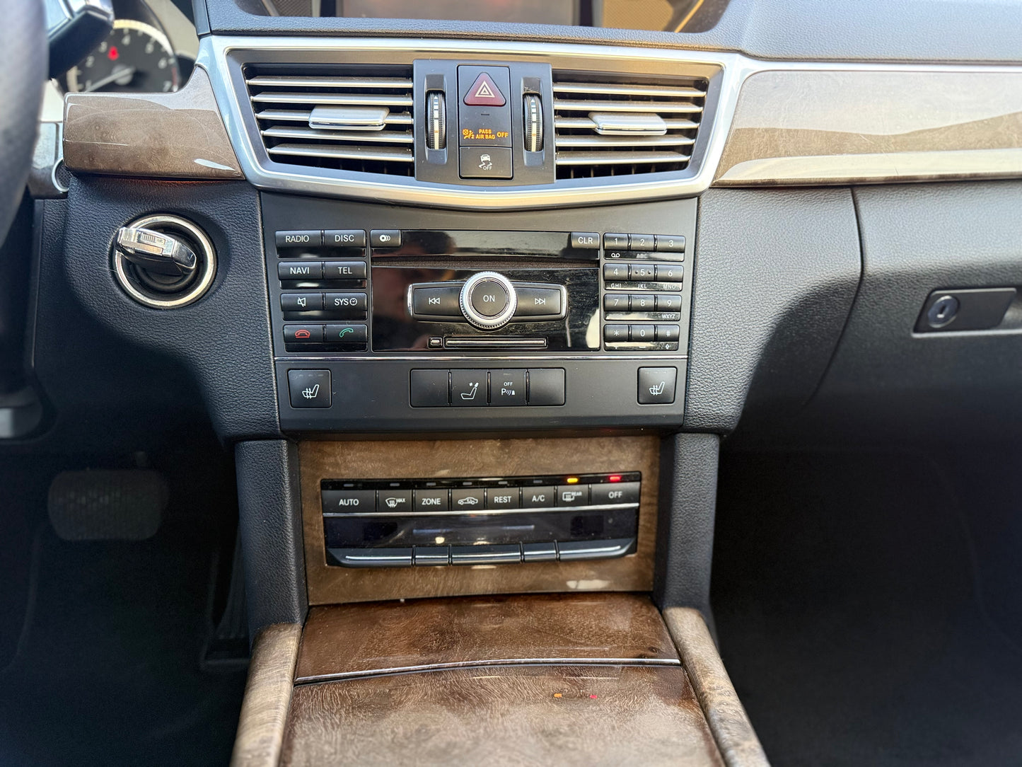 2010 Mercedes-Benz E550 AWD (4MATIC)