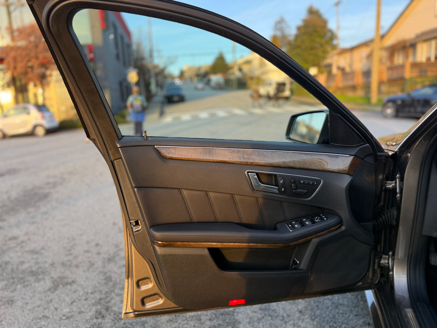 2010 Mercedes-Benz E550 AWD (4MATIC)