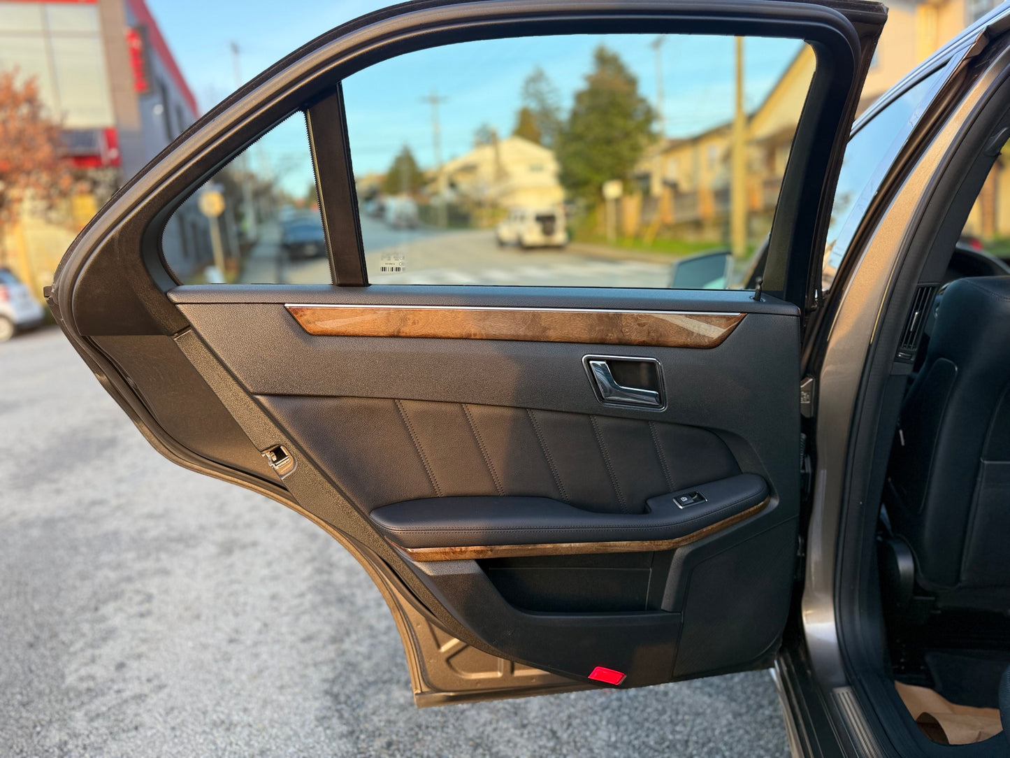 2010 Mercedes-Benz E550 AWD (4MATIC)