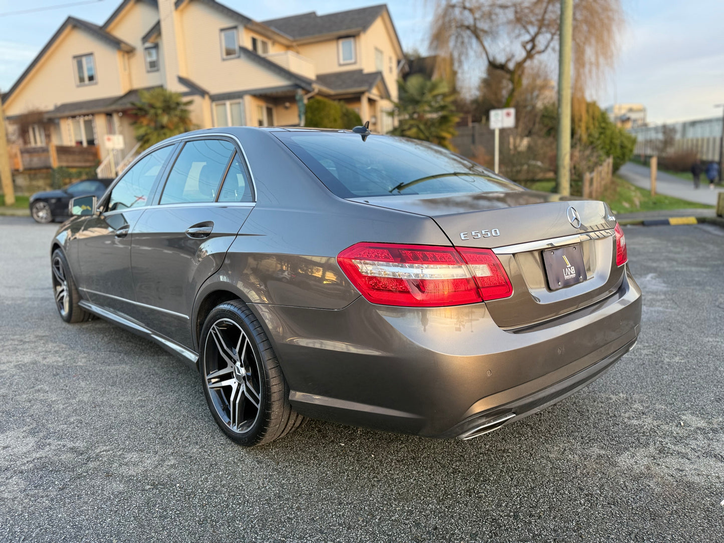 2010 Mercedes-Benz E550 AWD (4MATIC)