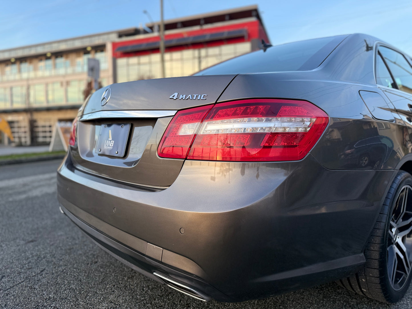 2010 Mercedes-Benz E550 AWD (4MATIC)