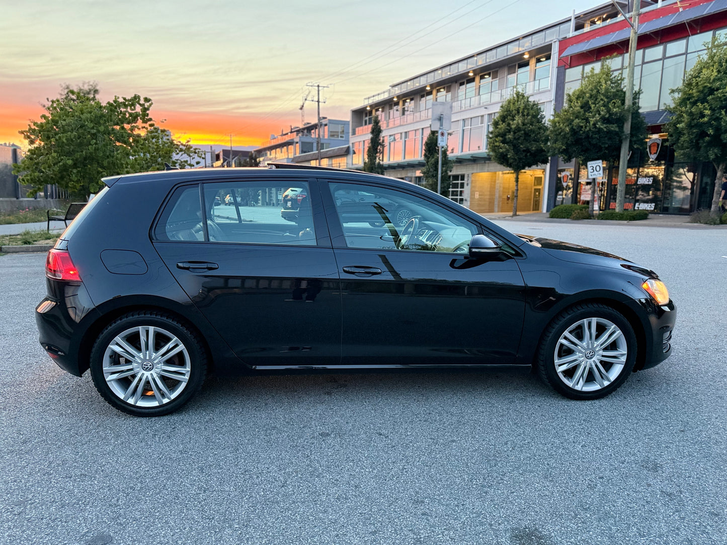 2015 Volkswagen Golf TSI Highline