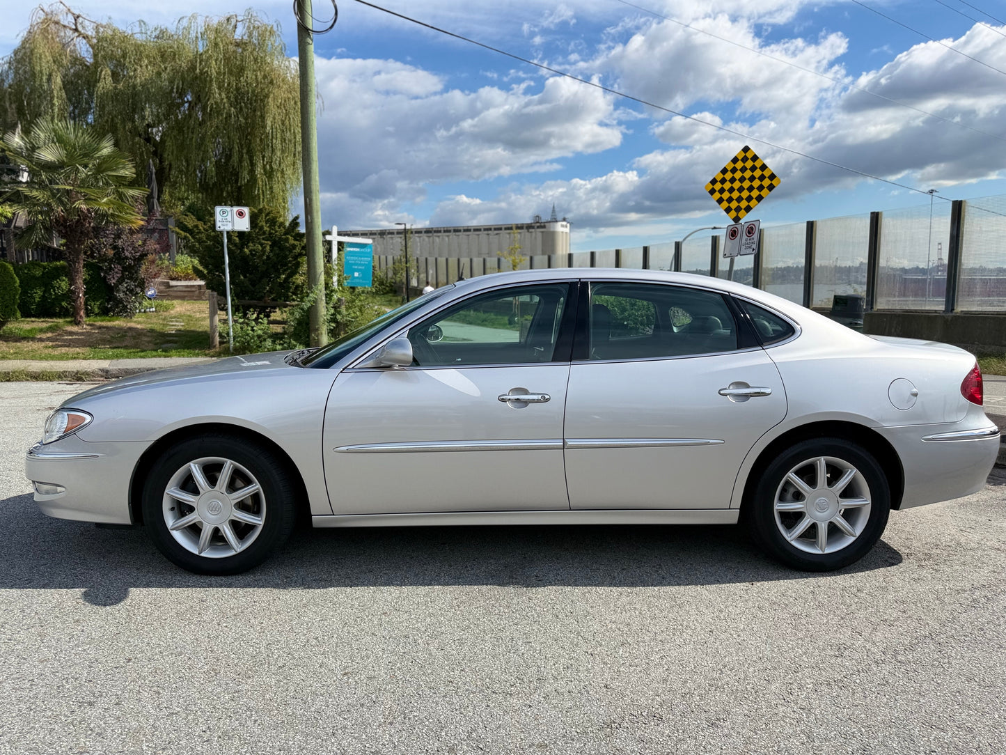 2005 BUICK ALLURE CXS