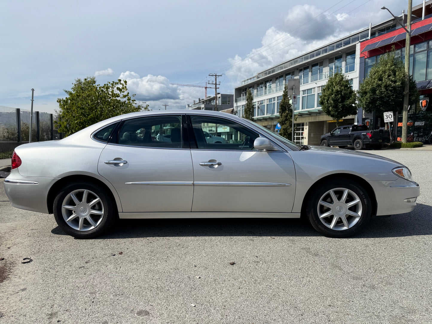 2005 BUICK ALLURE CXS